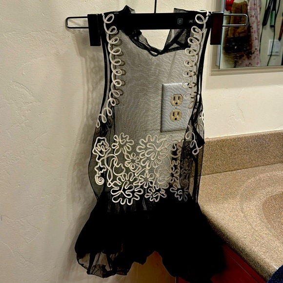 Never worn Bebe top - Picture 1 of 3